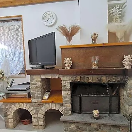 Golden Hill Hotel SantʼOnofrio