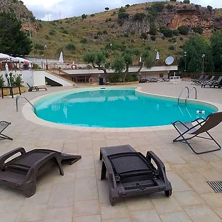 Golden Hill Hotel SantʼOnofrio