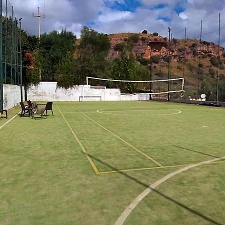 Golden Hill 4*